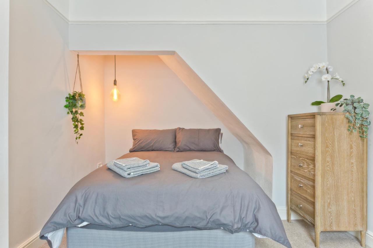 Malleus House Barrow-in-Furness Bagian luar foto